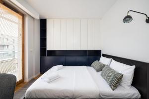 New Varsovia Comfort 569 by BookingHost