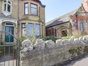 382 on the Bay - Bare