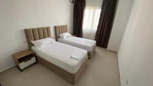 Family Retreat On The Beach By Wave Apartments