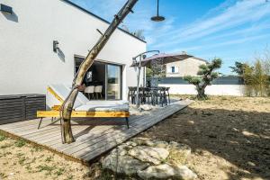 Maisons de vacances Superbe maison vue mer Jard Sur Mer - 7 personnes : Maison 3 Chambres