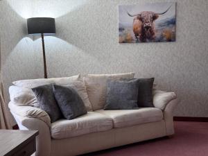 Oaklyn,Highland Village of Beauly, Quiet Neighbourhood, One Bed, Min 5 nights