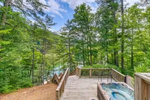 Lakefront Butler Home with Hot Tub and Fire Pit! - Mountain City