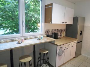 Appartements Appartement familial et cozy - Wifi - Espace Travail- Parking : photos des chambres
