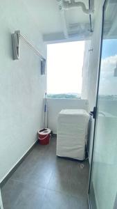NEAR SUBANG AIRPORT Dk Impian Studio 1-3 pax