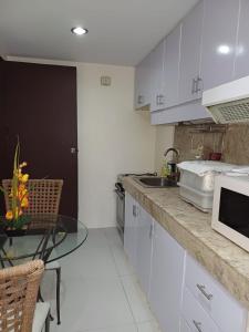 Citadel Inn Makati 1512 Fully-furnished unit for Staycation