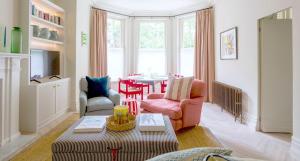 Stylish & luxury, just redecorated Kensington flat