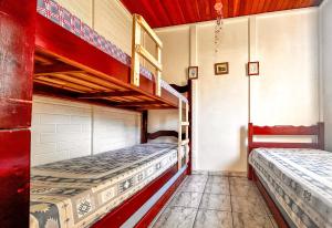Chácara com piscina, churrasqueira, WiFi e quadra