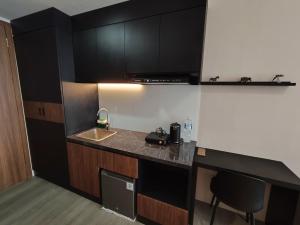 Thamrin Twin Bed Executive Apartment at Nagoya by MESA