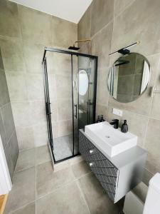 River House City center