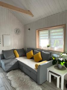 Luxury countryside house 2 min walk to the beach