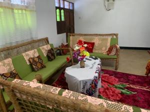 Nyumba nyeupe holiday home