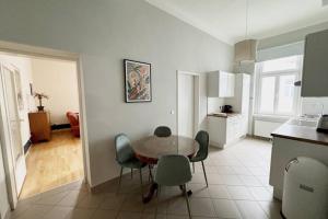 Neue, groß & gemütliche Wohnung mit toller Anbindung