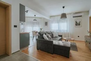 Apartman V u centru Kutine - Banova Jaruga