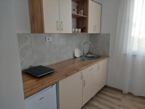 Lotos Apartments