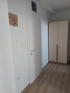 Lotos Apartments