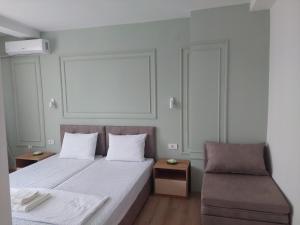 Lotos Apartments