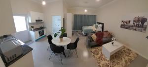 Sunningdale White House Accomodations