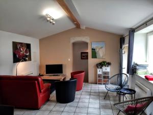 Gîte Prune Dente - 2 chambres - parking - piscine chauffée- terrasse - climatisation