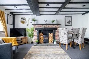 LEAF TREE COTTAGE - Cosy Cottage based in the North of the Lakes - 温斯卡尔斯