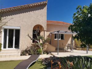 Chambre dHôtes dans Villa - La Londe Les Maures - Résidence dArtiste "La Maison du Bonheur" 2 personnes