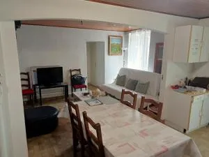 Le calme à la campagne à deux pas de Langeac - Sauzet