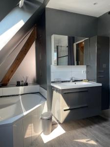 Maisons de vacances Chez L en Alsace Maison independante 8 pers Jardin & Cour privative : photos des chambres