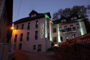 Hotels Hotel des Marquisats : photos des chambres