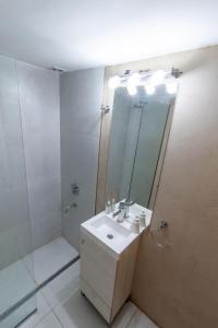 Check and Home - Güemes - 4 Huéspedes con Vista al Mar