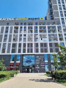 Przytulne mieszkanko z balkonem i parkingiem w sercu Pragi Południe