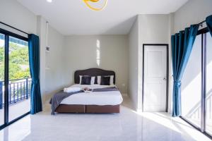 The Moment Pool Villa Bangsaray