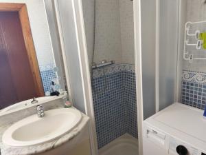 Estudio en residencial Los Maites, primera línea playa.