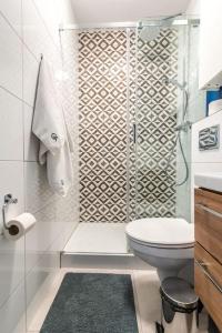 Urban Chic & Great Location & Modern Studio Apartment - #O1