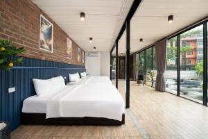 Luxury Container House in Bangkok