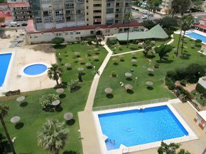 Estudio en residencial Los Maites, primera línea playa.
