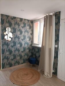 Vue apaisante montagnes, plage 5 minutes à pied