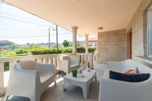 Villa Comesaña - Chandebrito