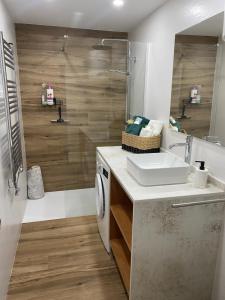 Apart acogedor en Biescas para familias,vistas a la montaña