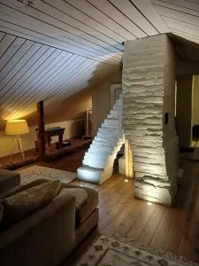 Vinttikammari - Varrasperä