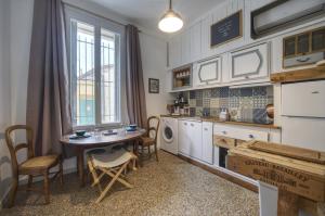 Appartements La Cabane nimoise avec Clim : photos des chambres