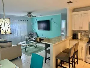 Cozy 2 BR house near Downtown - Cloud Lake