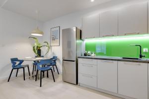 Chopina 29 - Apartamenty blisko plaży i Monte Cassino z parkingiem by Lion Apartments Sopot