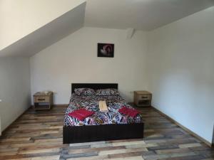 Apartamente de inchiriat Lucky House