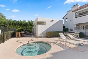 Spacious 1br Condo W Patio & Close To Old Town