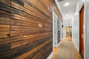 NEW! Casa Fuente - Beautifully Renovated Ybor Bungalow, Steps to 7th Ave