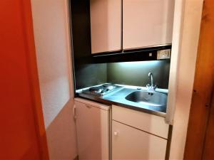 Studio 2 pers - Ski aux pieds, balcon, centre Menuires - FR-1-452-216