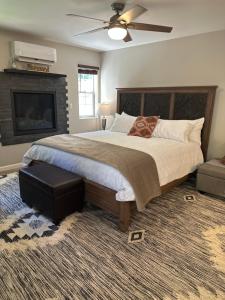 YoBee! Welcome Breakfast and Park Reservations Included! Heart of Yosemite - Homey Studios and Apartments - AC-WiFi-EV