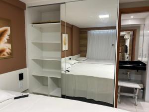 Flat 502 com piscina privativa - 02 quartos