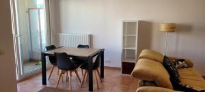 Cosy 51m2 proche gare pour Genève et tram 3 min