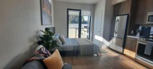 Sweet studios in downtown steps from Petco Park and Convention Center