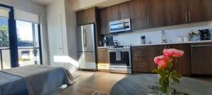 Sweet studios in downtown steps from Petco Park and Convention Center